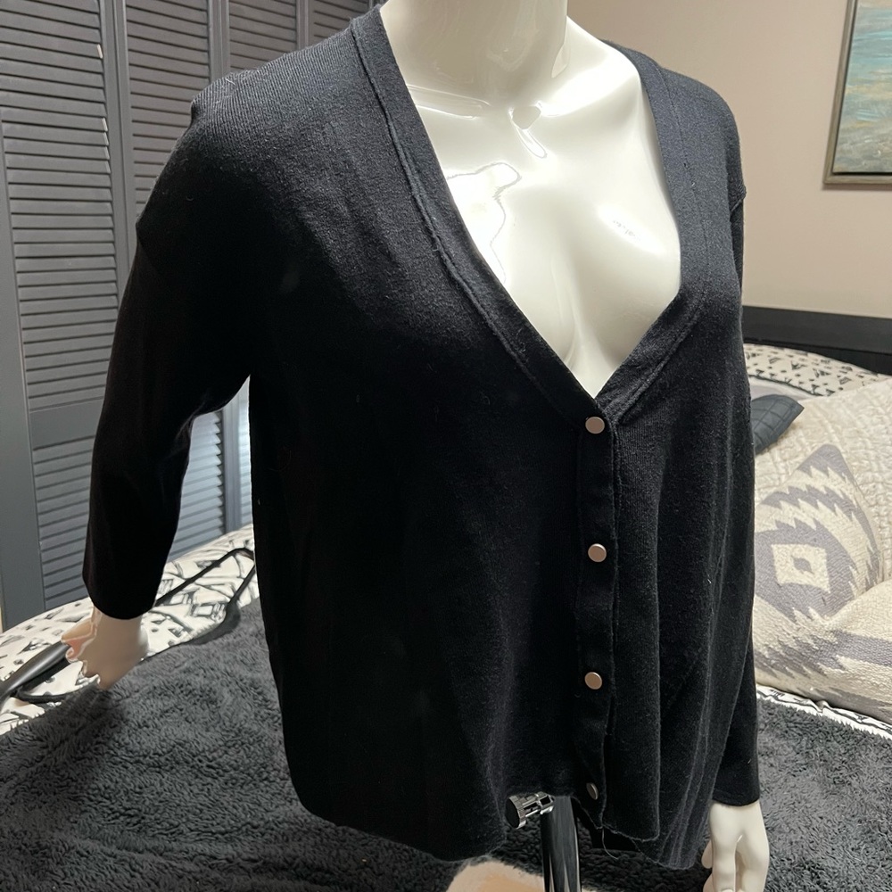 Caposhie cardigan with buttons fits like L/XL